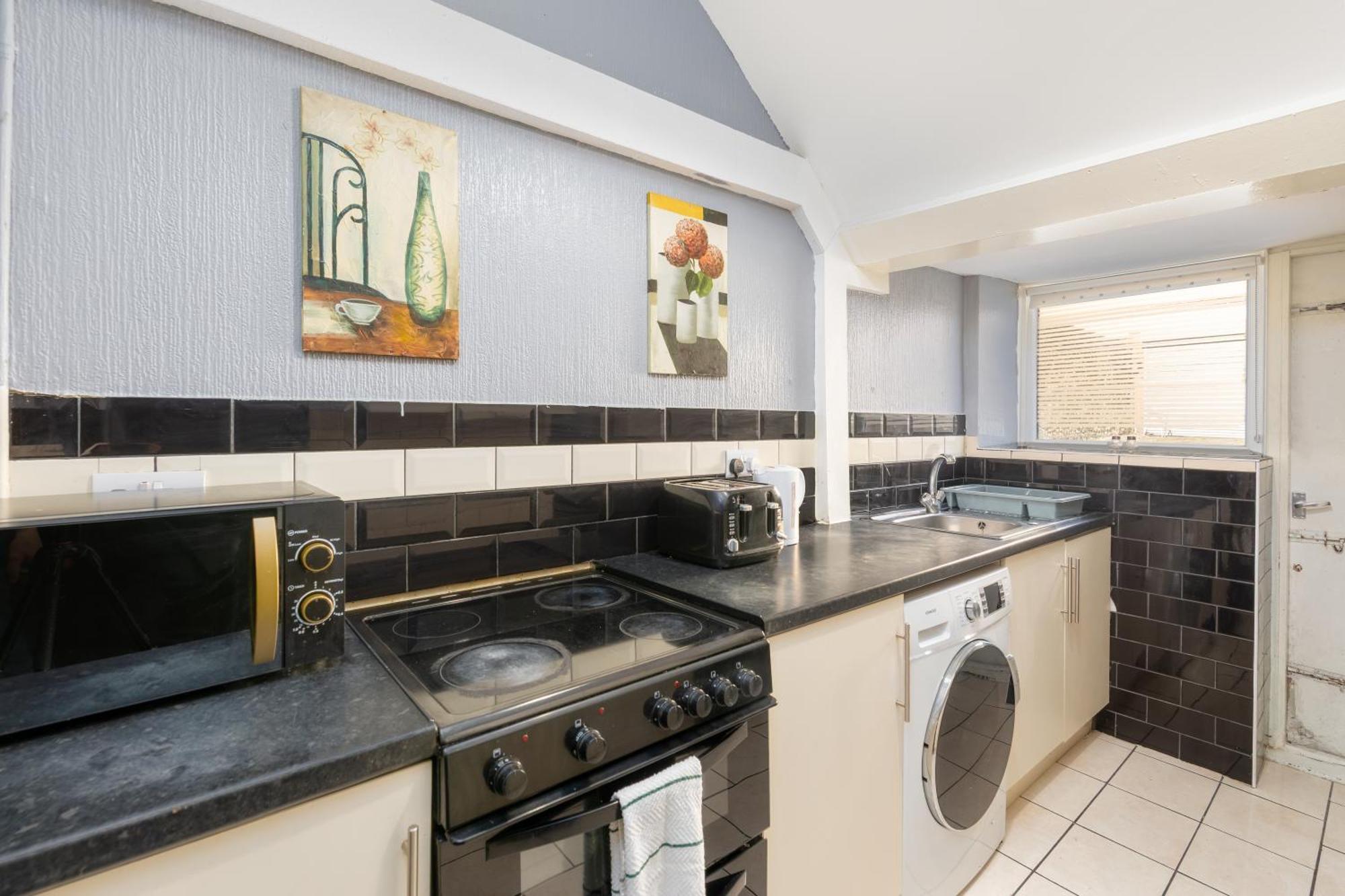 Newcastle City Centre Super Spacious Town House Free Parking And Wi-Fi Exterior photo
